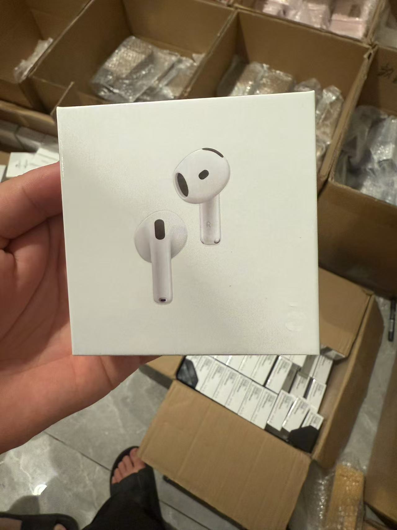 AirPods 4 [With Receipt]
