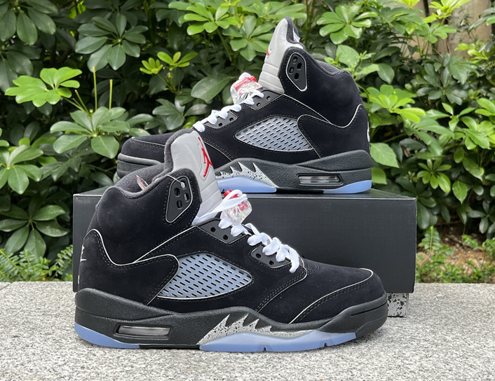 Air Jordan 5 “Black Metallic Reimagined