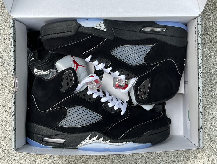 Air Jordan 5 “Black Metallic Reimagined
