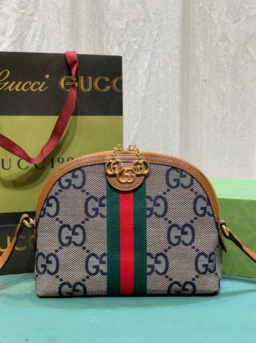 Gucci – Luxury Small Purse